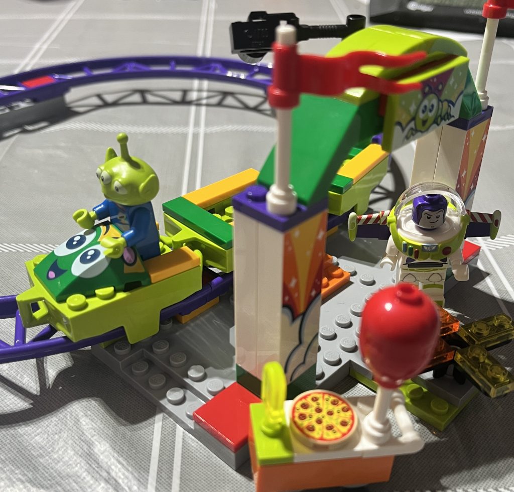 Set Review – 10771 Carnival Thrill Coaster (Find)