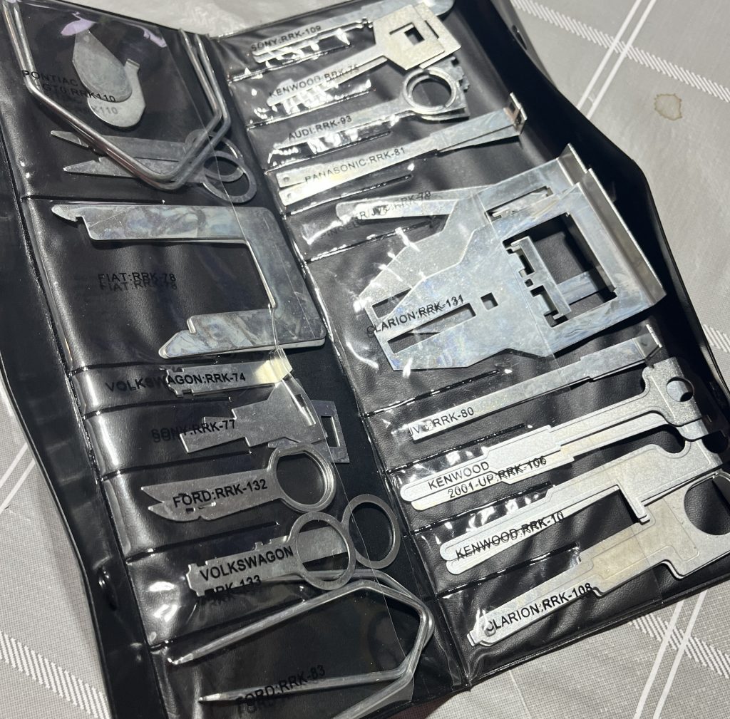 Tool Review: Car Stereo Removal Kit (Find)