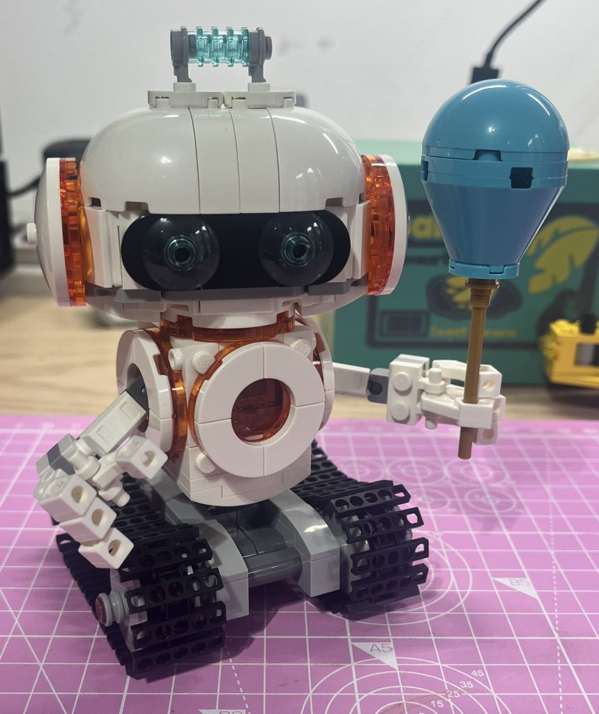 Set Review – 31164 3in1 Space Robot